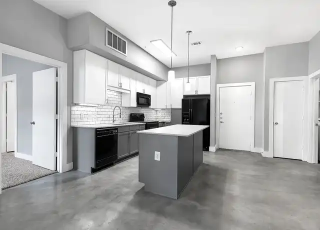 Property at Residences at The Triangle - 4600 W Guadalupe St, Austin, TX, 78751, 0 beds, 1 bath, [object Object]