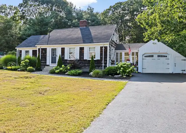Property at 4 Country Dr, Hingham, MA, 02043, 4 beds, 2.5 baths, [object Object]