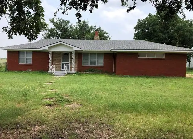 Property at 9465 US-67, Cleburne, TX, 76033, 2 beds, 1.5 baths, [object Object]