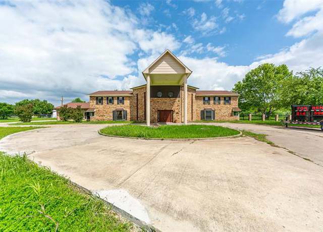 Photo of 5826 Pleasant Valley Rd, Wylie, TX 75098