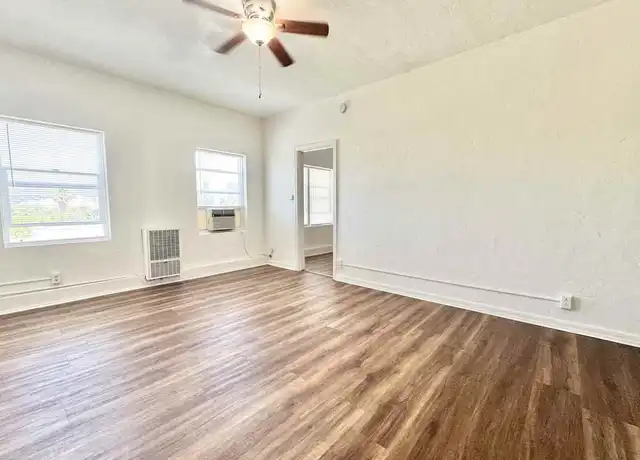 Property at 802 N Las Palmas Ave Unit 406, Los Angeles, CA, 90038, 0 beds, 1 bath, [object Object]