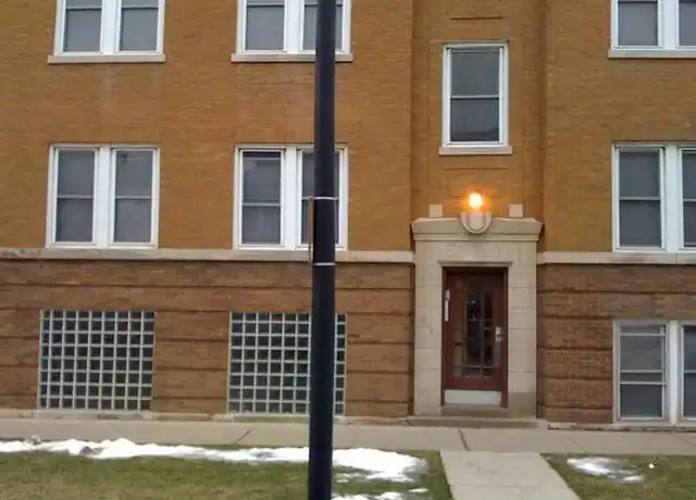 Property at 1803 S 50th Ave Unit 2S, Cicero, IL, 60804, 2 beds, 1 bath, [object Object]