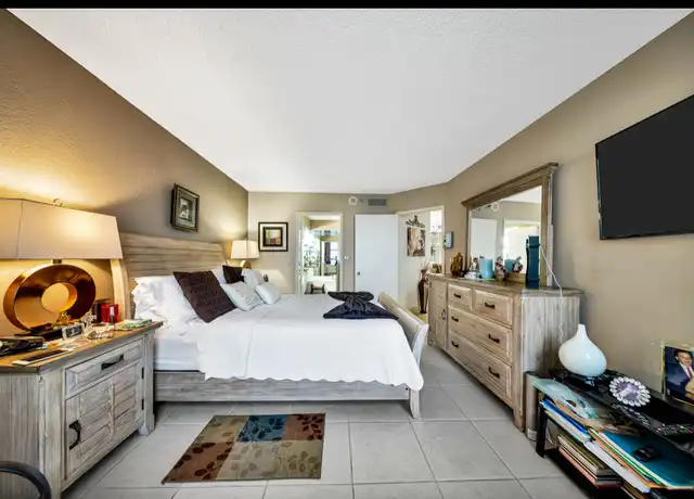Property at 19101 NW 36th Ct Unit 1604, Sunny Isles Beach, FL, 33160, 2 beds, 2 baths, [object Object]