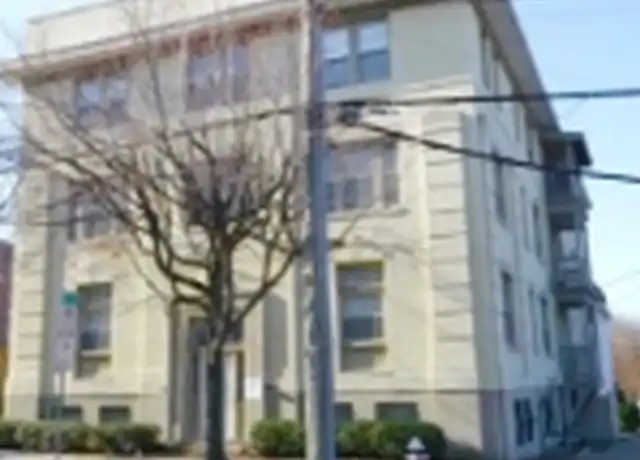 Property at 3015 West Ave, Newport News, VA, 23607, 2 beds, 1 bath, [object Object]
