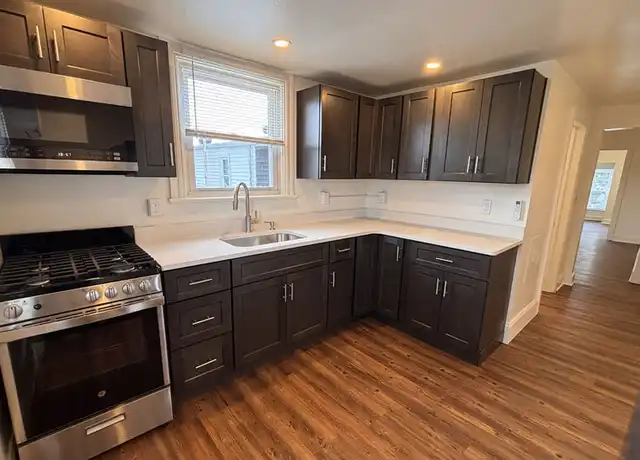 Property at 1028 W King St Unit 3, West York, PA, 17404, 1 bed, 1 bath, [object Object]