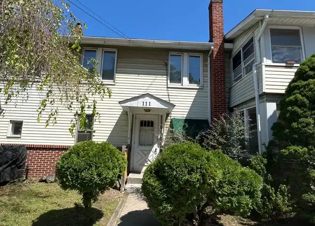 Property at 109 S Walnut St Unit ), Slatington, PA, 18080, 2 beds, 1 bath, [object Object]