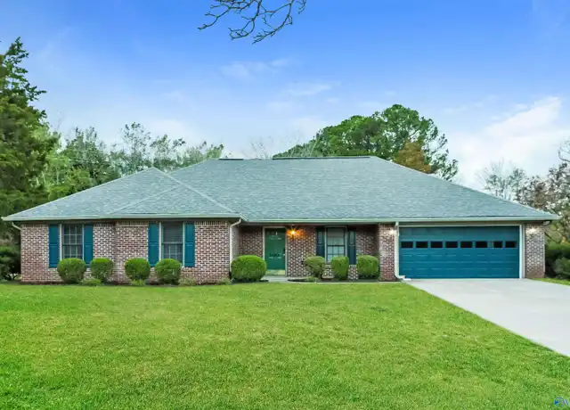 Property at 100 Silver Oak Ln NW, Huntsville, AL, 35806, 4 beds, 2.5 baths, [object Object]