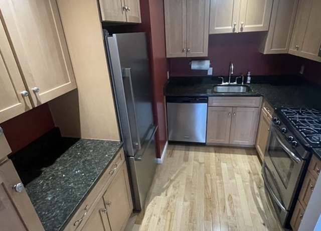 Photo of 32 Lantern Ln #8, Dracut, MA 01826
