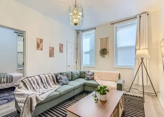Property at 1012 W Cullerton St Unit B, Chicago, IL, 60608, 3 beds, 1 bath, [object Object]