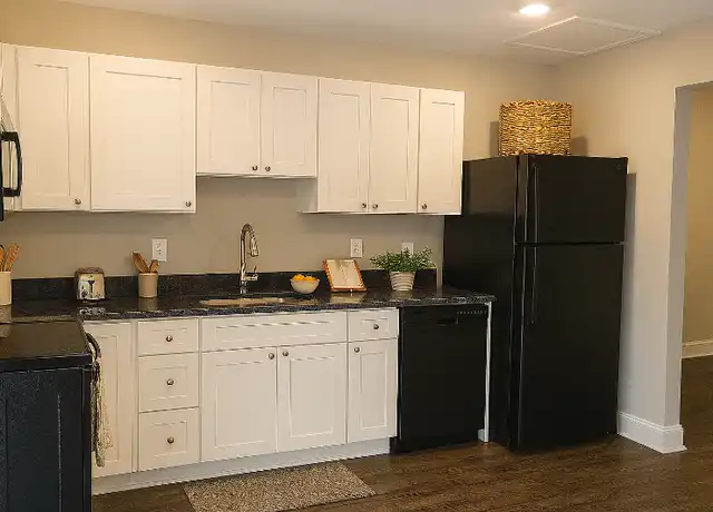 Property at 283 N Warren St Unit APP, Monticello, GA, 31064, 2 beds, 1 bath, [object Object]