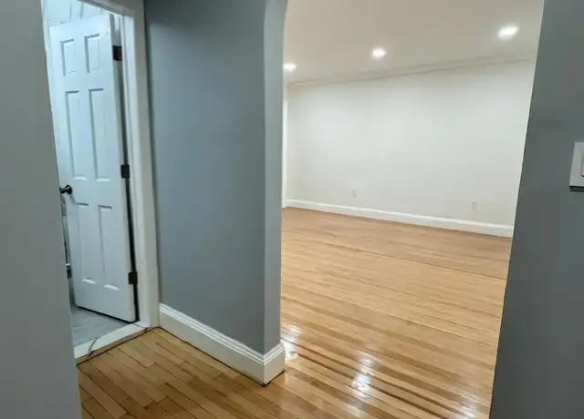 Property at 16 Larchmont Ave Unit 16a, Larchmont, NY, 10538, 1 bed, 1 bath, [object Object]