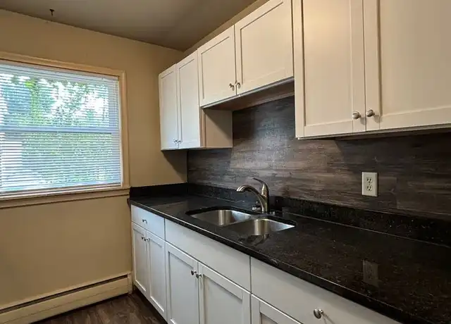 Property at 701 3rd St E Unit 205, St Paul, MN, 55106, 2 beds, 1 bath, [object Object]