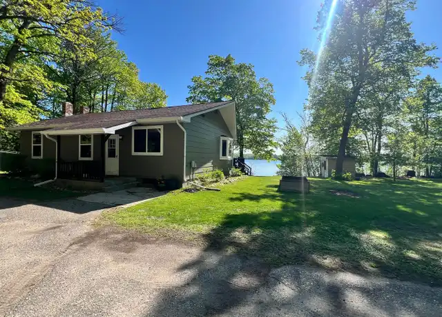 Property at 1926 Island View Dr NE, Bemidji, MN, 56601, 3 beds, 1.5 baths, [object Object]