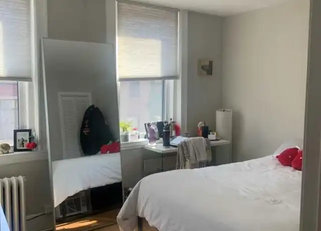 Property at 225 Hanover St, Boston, MA, 02113, 3 beds, 1 bath, [object Object]
