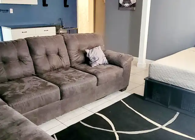 Property at 2007 Crawford Ave, Saint Cloud, FL, 34769, 1 bed, 1 bath, [object Object]