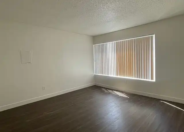Property at 1650 Newport Ave Unit 18, Long Beach, CA, 90804, 1 bed, 1 bath, [object Object]