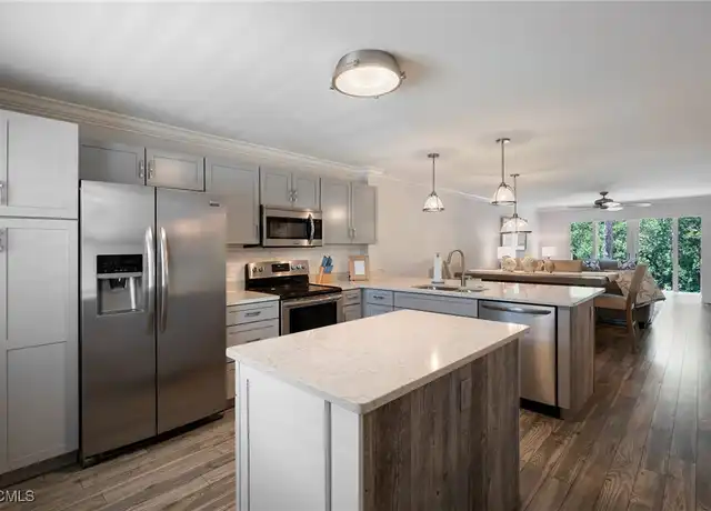 Property at 3021 Sandpiper Bay Cir Unit E106, Naples, FL, 34112, 2 beds, 2 baths, [object Object]