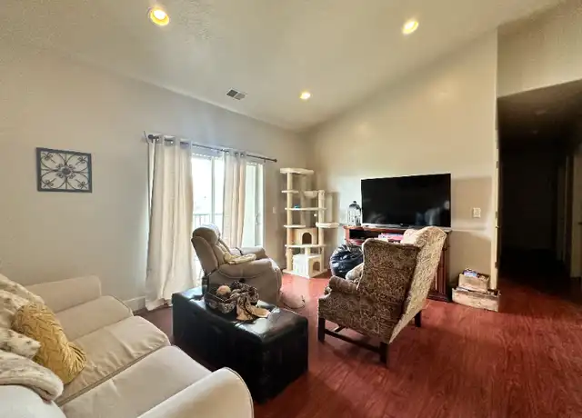 Property at 193 W Springview Dr, Saratoga Springs, UT, 84045, 1 bed, 1 bath, [object Object]