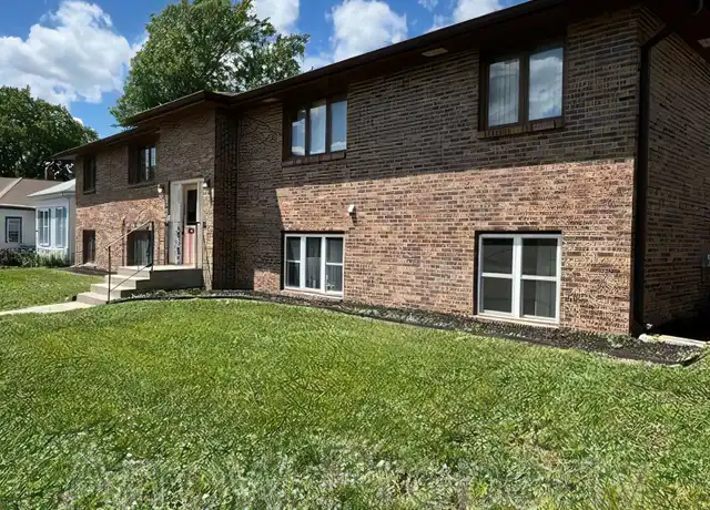 Property at 1624 Garfield St, Lincoln, NE, 68502, 2 beds, 1 bath, [object Object]