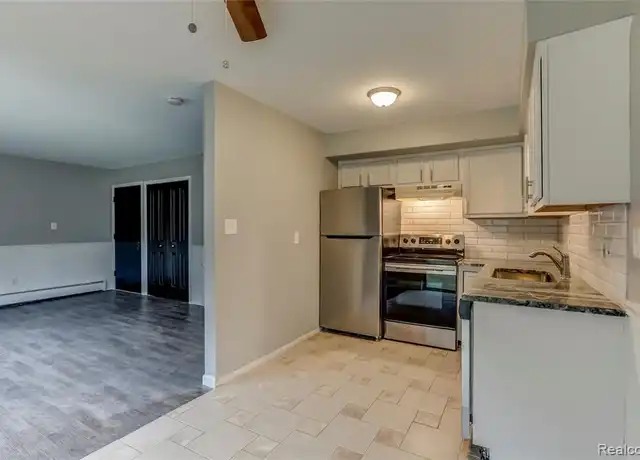 Property at 2161 Decker Rd #21, Walled Lake, MI, 48390, 1 bed, 1 bath, [object Object]