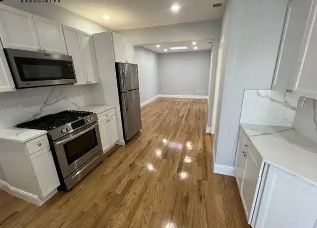 Property at 379 Oxford St, Somerville, MA, 02143, 2 beds, 1 bath, [object Object]