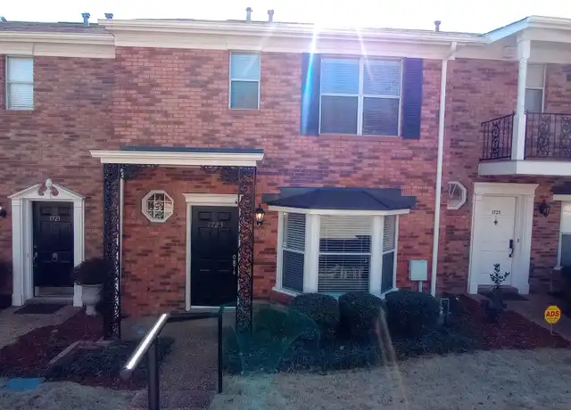 Property at 1723 Bienville St, Tuscaloosa, AL, 35406, 2 beds, 2.5 baths, [object Object]