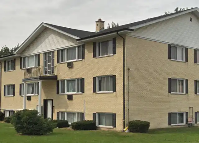 Property at 320 W Dale Dr Unit 4, Addison, IL, 60101, 1 bed, 1 bath, [object Object]