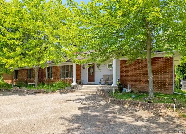 Property at 297 Vreeland Dr, Rochester Hills, MI, 48309, 4 beds, 3 baths, [object Object]