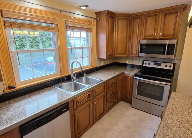 Property at 209 Lexington Ave, North Providence, RI, 02904, 2 beds, 1 bath, [object Object]