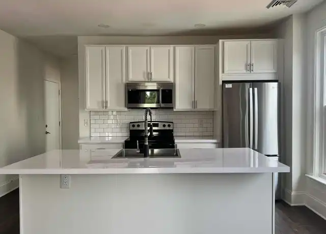 Property at 275 Cumberland St Unit 300, Harrisburg, PA, 17102, 2 beds, 1 bath, [object Object]
