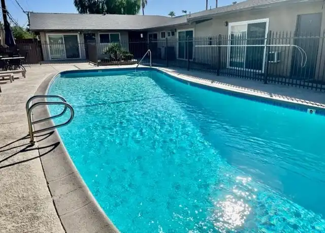 Property at 686 E Cottonwood Rd Unit 11, Palm Springs, CA, 92262, 2 beds, 1 bath, [object Object]