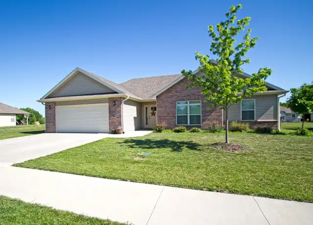 Property at 1819 Tremont Ct, Columbia, MO, 65203, 3 beds, 2 baths, [object Object]