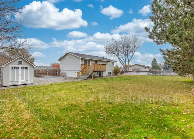Property at 905 W 33rd Ave, Kennewick, WA, 99337, 4 beds, 2 baths, [object Object]