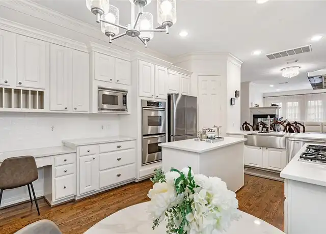 Property at 3912 Floyd St Unit B, Houston, TX, 77007, 3 beds, 3.5 baths, [object Object]