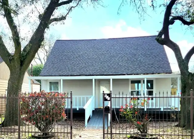 Property at 601 E Wright Ave, Baytown, TX, 77520, 4 beds, 2 baths, [object Object]