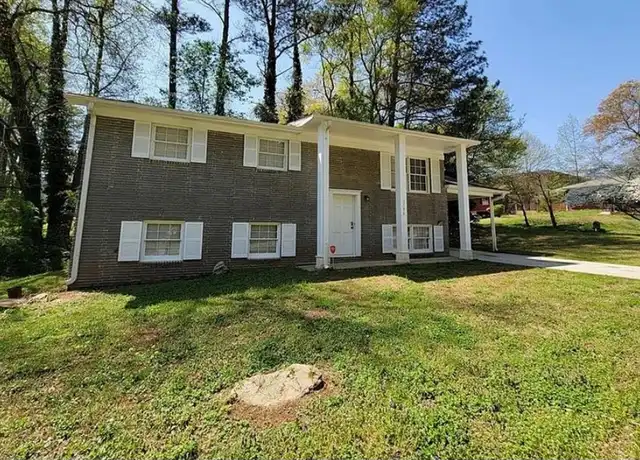 Property at 3796 Leesburg Ct SW, Atlanta, GA, 30331, 5 beds, 2 baths, [object Object]