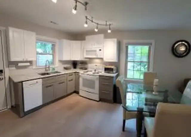Property at 1219 Ashley Hall Rd Unit B, Charleston, SC, 29407, 2 beds, 1 bath, [object Object]