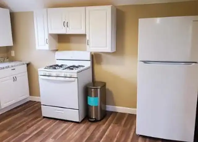 Property at 137 Adams St, Fairhaven, MA, 02719, 3 beds, 1 bath, [object Object]