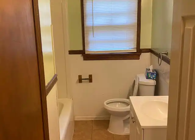 Property at 1004 Park Pl, Birmingham, AL, 35215, 3 beds, 1 bath, [object Object]