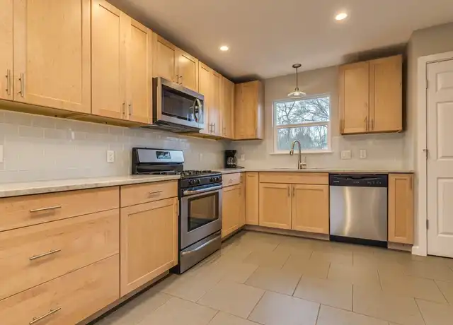 Property at 4412 Gillis St Unit B, Austin, TX, 78745, 4 beds, 2 baths, [object Object]