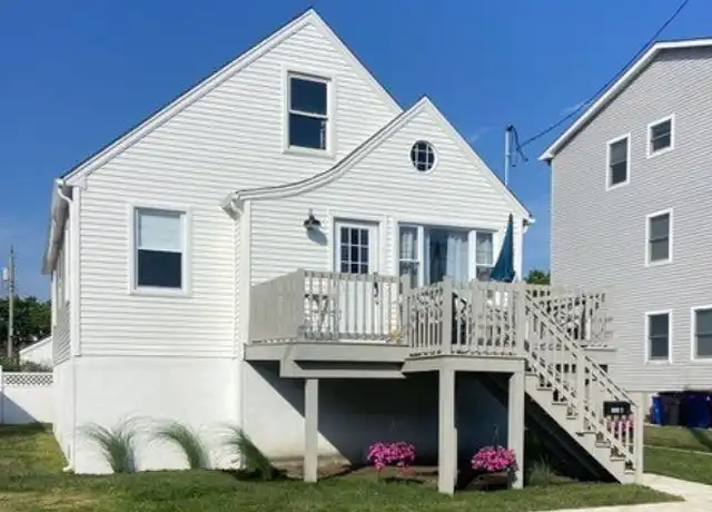 Property at 105 N Buffalo Ave, Ventnor City, NJ, 08406, 2 beds, 1 bath, [object Object]