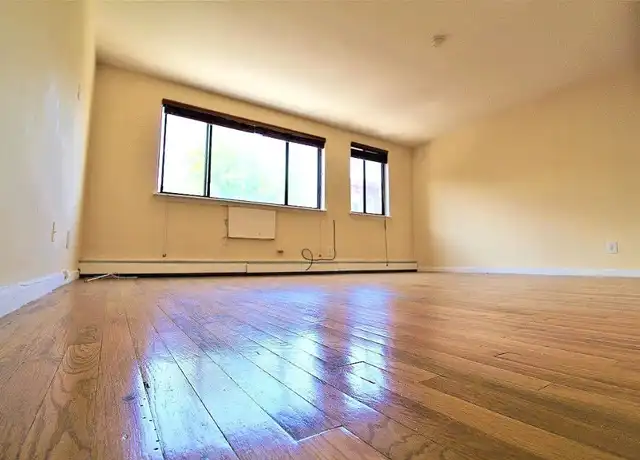 Property at 63 Cooper St Unit 3A, New York, NY, 10034, 2 beds, 1 bath, [object Object]