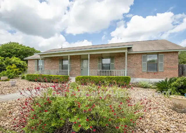 Property at 100 Flora St, New Braunfels, TX, 78130, 4 beds, 2 baths, [object Object]