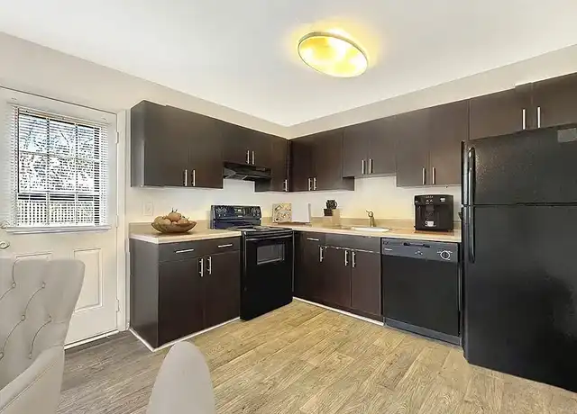 Property at Forest Hills - 505 Alpine Dr, Wilmington, NC, 28403, 1-3 bed, 1-2.5 bath, [object Object]