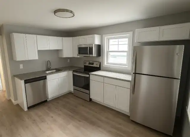 Property at 206 Greene St Unit 1, Bristol, CT, 06010, 2 beds, 1 bath, [object Object]