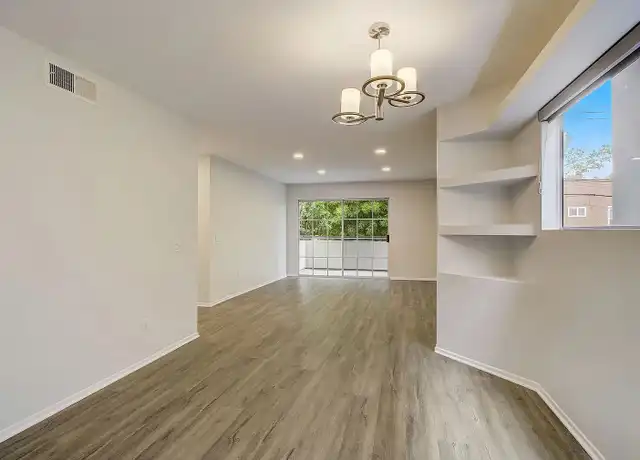 Property at 960 N Alfred St Unit 5, Los Angeles, CA, 90069, 1 bed, 1 bath, [object Object]