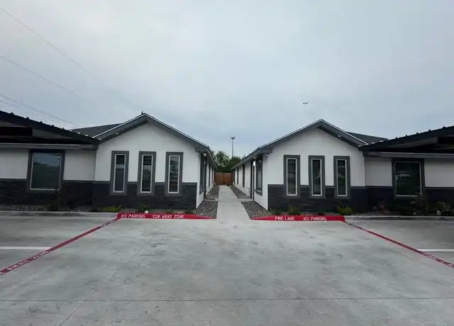 Property at 712 Palmer Rd, Mission, TX, 78573, 2 beds, 2 baths, [object Object]