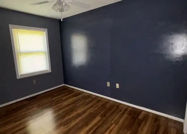 Property at 252 Elkin Cir, Waynesboro, VA, 22980, 3 beds, 1 bath, [object Object]