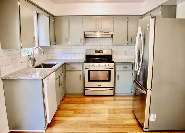 Property at 3885 140th Ave, Holland, MI, 49424, 4 beds, 2 baths, [object Object]