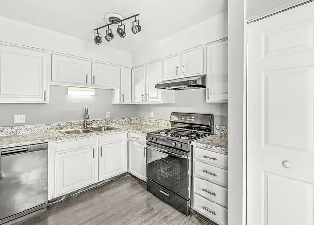Property at Reflections Apartments - 7999 Silverleaf Dr, Indianapolis, IN, 46260, 0-2 beds, 1-1.5 bath, [object Object]